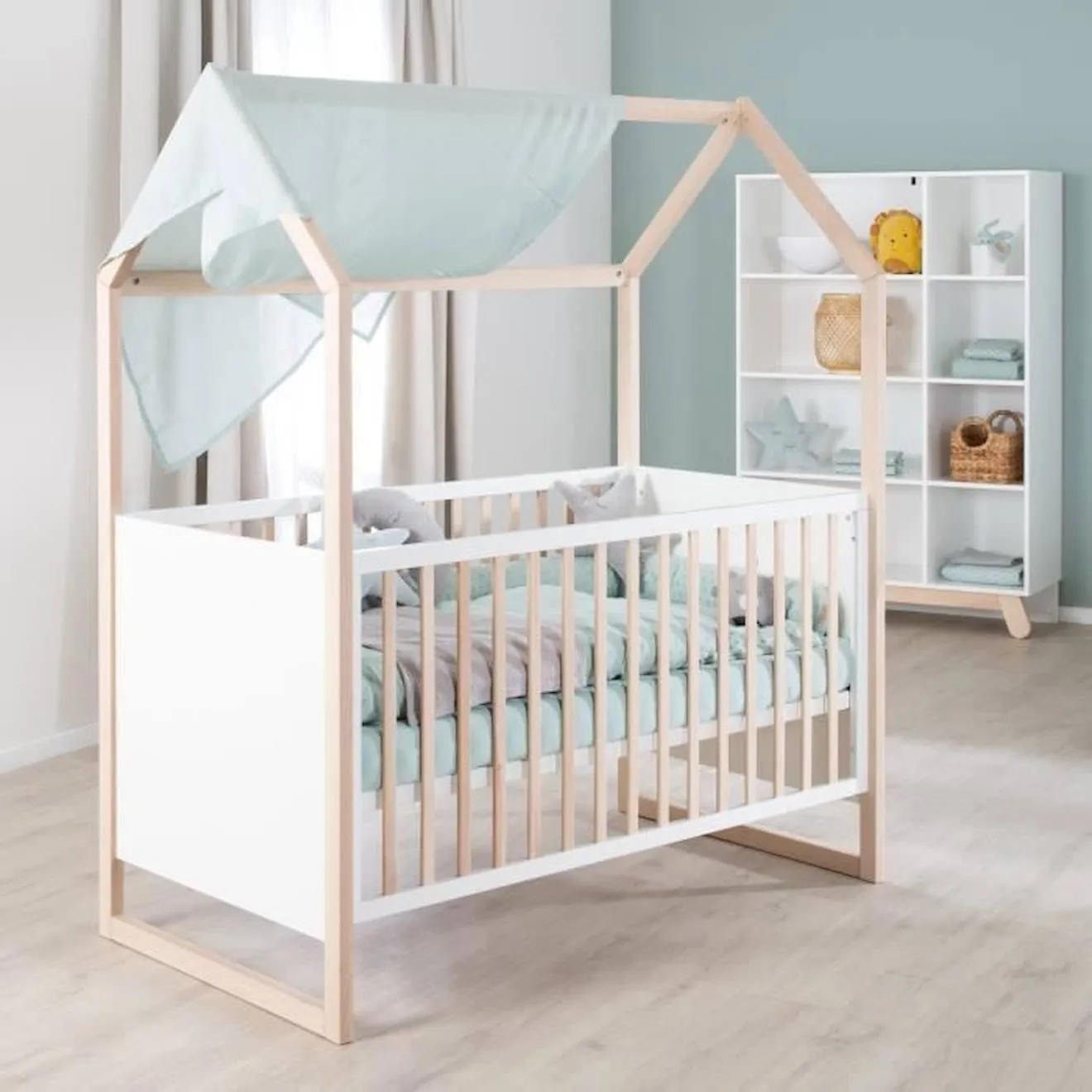 ROBA Lit Bébé Cabane 70 x 140 cm - Convertible + Réglable en Hauteur - Lit Évolutif avec 3 Barreaux Amovibles - Bois Naturel - B
